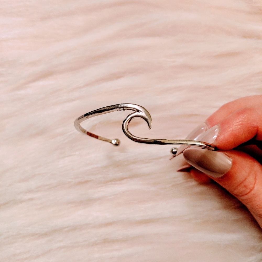 Wave cuff